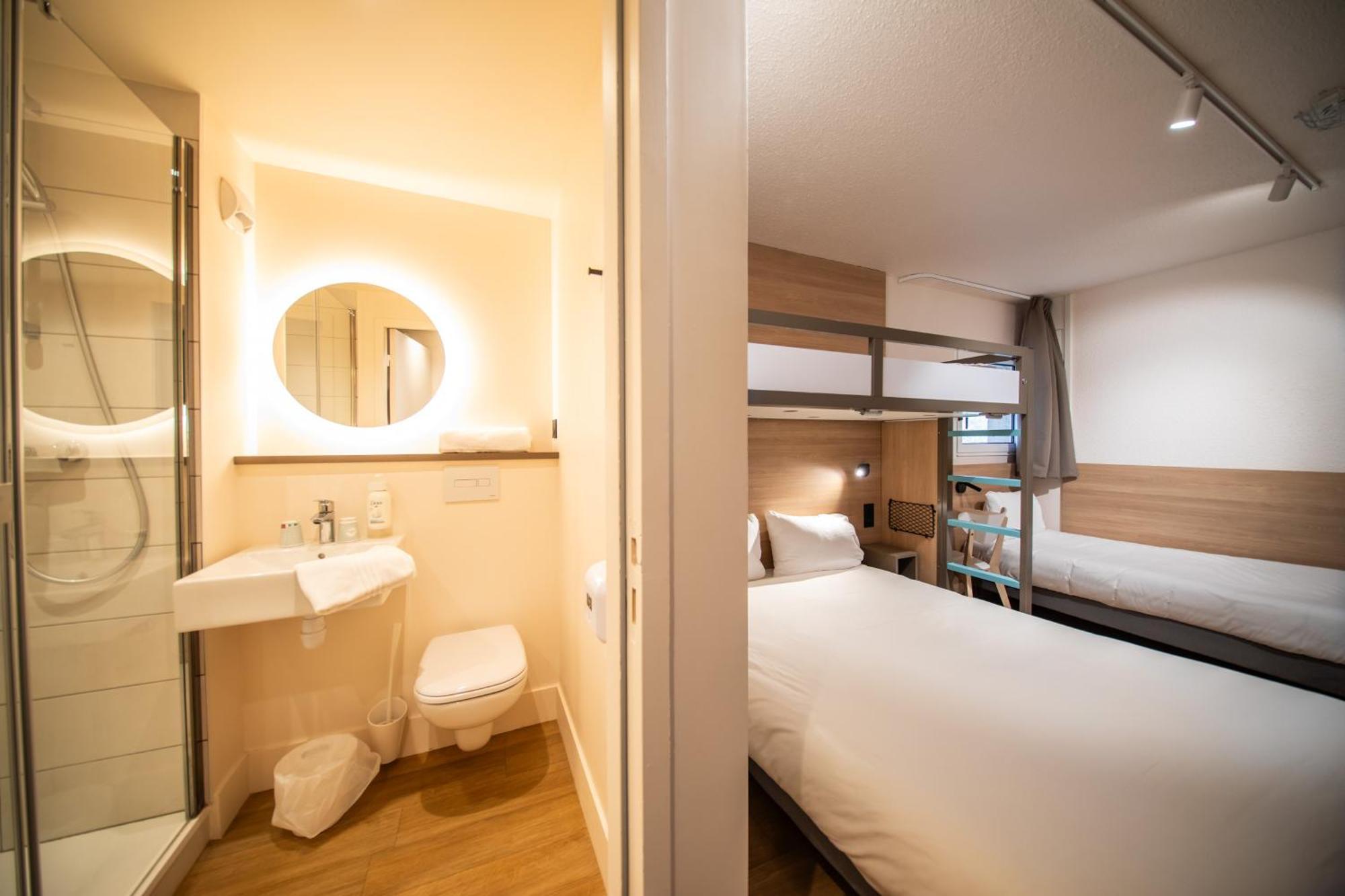 Premiere Classe Cran-gevrier Hotel